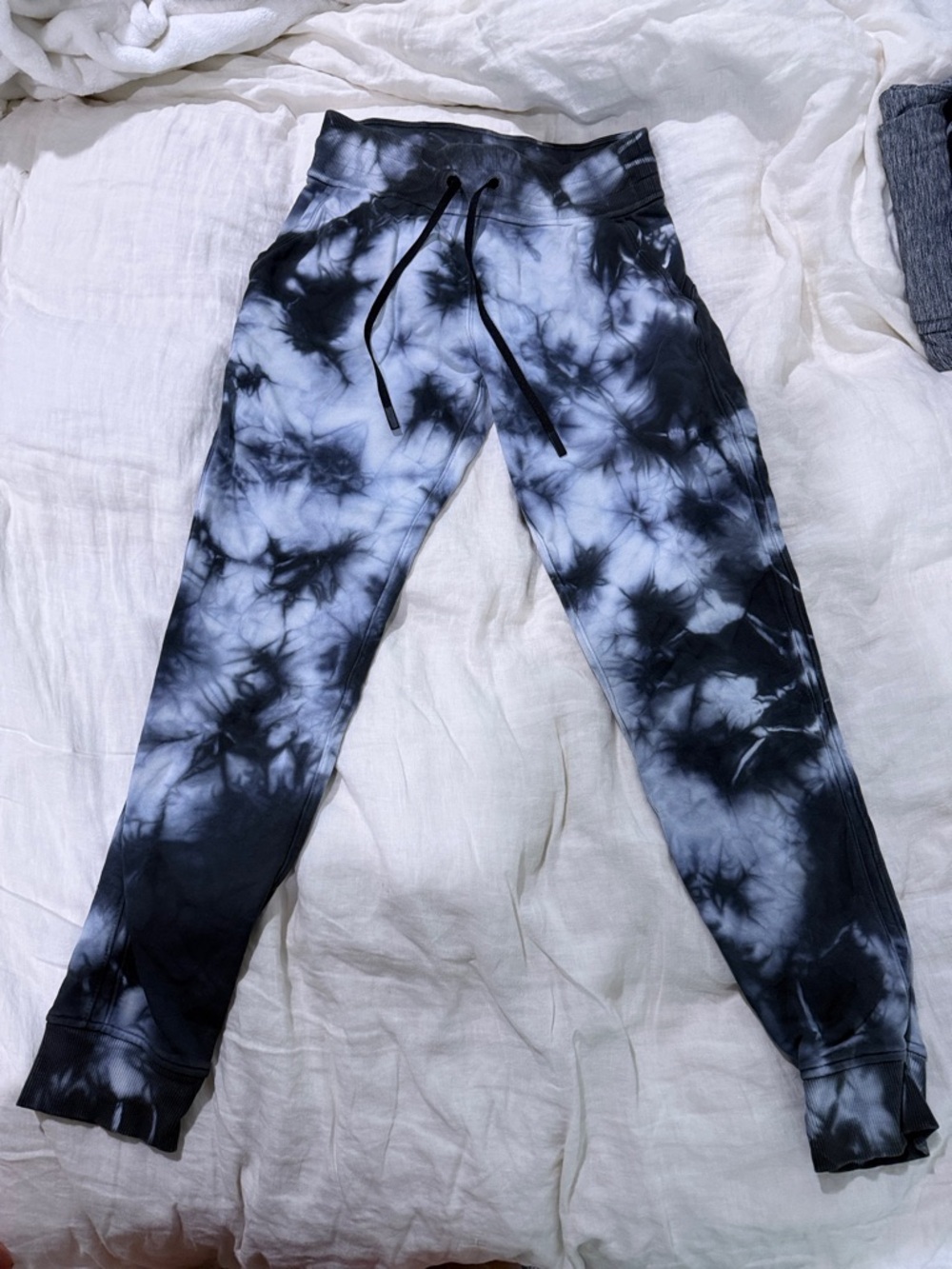 lululemon athletica Purple Tie-Dye Jogger Pants